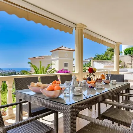 Colina Del Sol Villa *