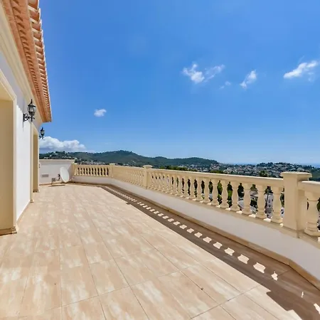 Colina Del Sol Villa *